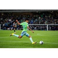 Sounders FC midfielder Peter Kingston