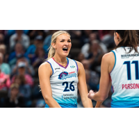 Omaha Supernovas' Leyla Blackwell and Sarah Parsons