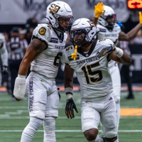 San Diego Strike Force defensive backs Herman Smith and William Barber