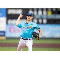 Bryce Miller pitching for the Everett AquaSox