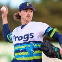 Bryce Miller pitching for the Everett AquaSox