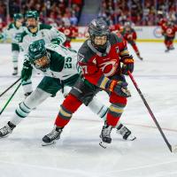 Ottawa Charge forward Rebecca Leslie