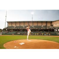 Lincoln Saltdogs' Tyler Andersen on the mound