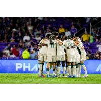 Atlanta United huddles vs. Orlando City SC