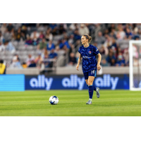 San Diego Wave FC defender Kristen McNabb