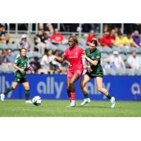 Evelyn Ijeh of the North Carolina Courage vs. Racing Louisville