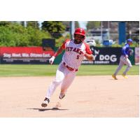 Ottawa Titans infielder Cristian Inoa
