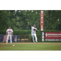 Chris Tavarez of the St. Cloud Rox makes a throw