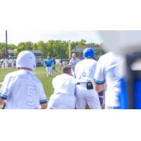 Lake Country DockHounds prepare to greet Peter Zimmerman