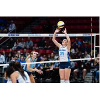 Marlie Monserez with the San Diego Mojo