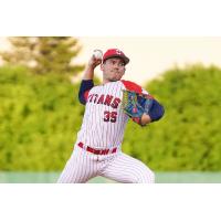Ottawa Titans pitcher Eric Pardinho