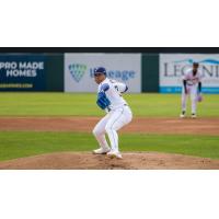 Tri-City Dust Devils' Yeferson Vargas in action