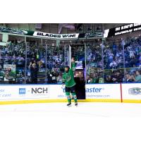 Florida Everblades forward  Isaac Nurse waves to the crowd