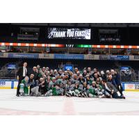 Florida Everblades pose after winning the Kelly Cup