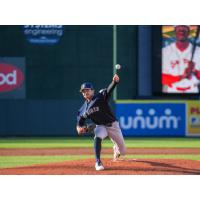 Somerset Patriots pitcher Kyle Carr delivers