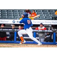 Yonny Hernandez of the Syracuse Mets