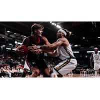 Vancouver Bandits versus the Edmonton Stingers,