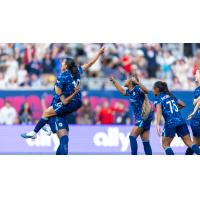 San Diego Wave FC celebrates win