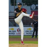 Sioux City Explorers pitcher Josh Landry