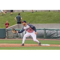Lincoln Saltdogs first baseman Cam Dayton