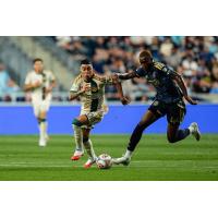 Atlanta United's Miguel Almirón versus Philadelphia Union's Neil Pierre