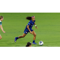 San Diego Wave FC defender Mimi Van Zanten