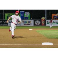 Winnipeg Goldeyes outfielder Max Murphy prepares to round third